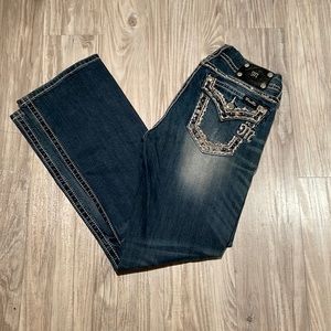 MISS ME EASY BOOT DISTRESSED JEANS 29” WAIST JE8010E5R